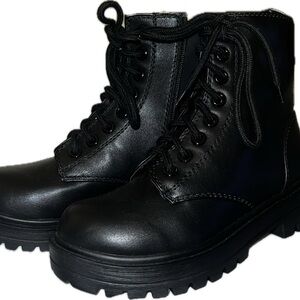 SODA Women’s Lug Sole Combat Boots Black – Size 6.5, NWOT